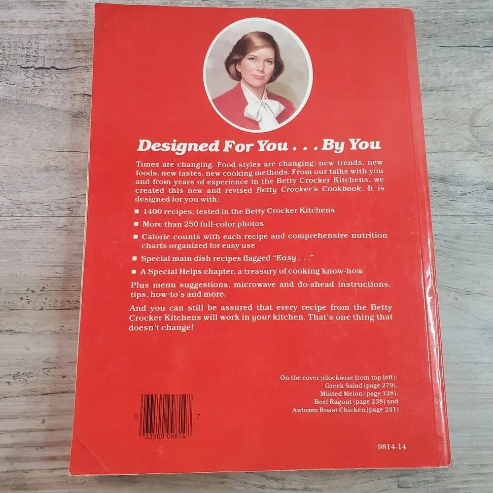 Betty Crocker’s Cookbook 1989 8th Printing Red Soft Glossy Cover Golden Paperbac